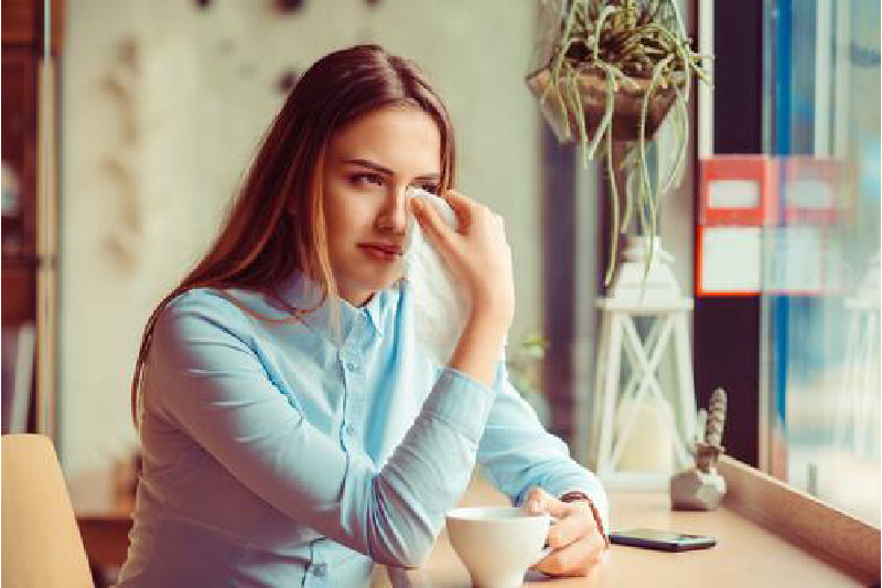 بحران سی سالگی چیست ؟ تغییرات آن و روش های عبور از این بحران